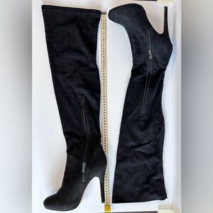 Bershka Knee High Suede Zip Up Women's Boots Size 8 US Black